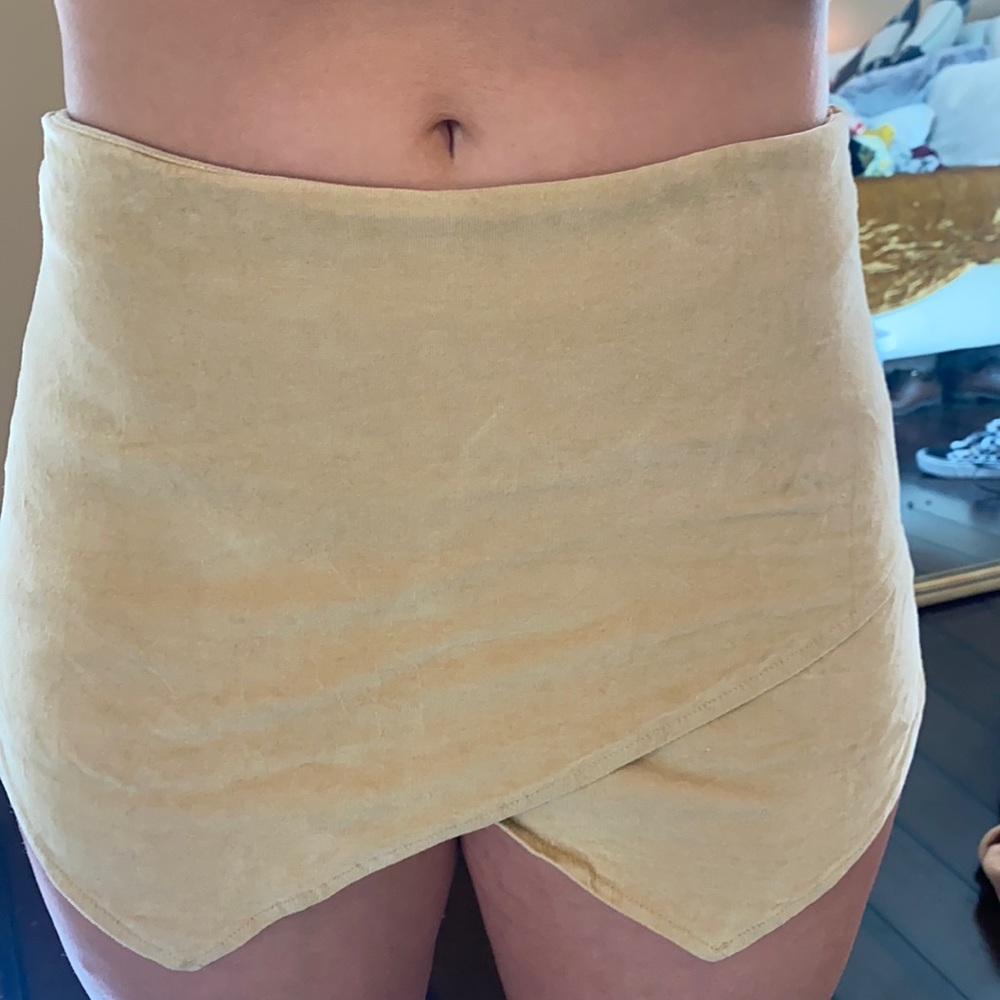 Corduroy sheen skort